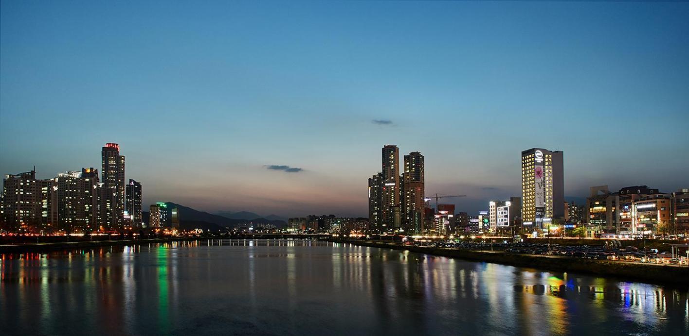 Hotel Riverside Ulsan Exterior photo